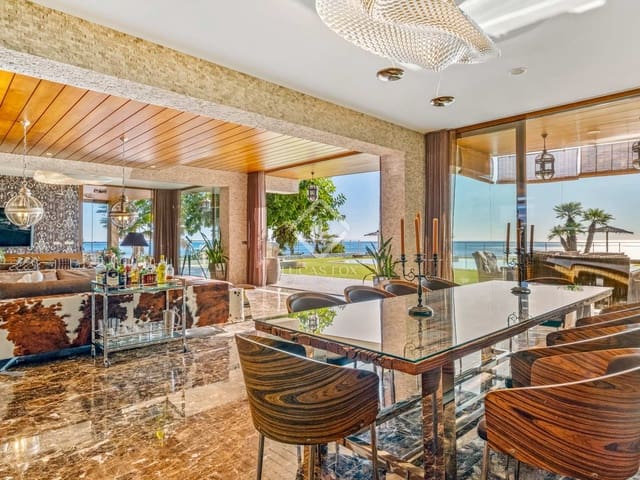 Chalet de 6 habitaciones en El Campello en venta con piscina garaje - 3.800.000 € (Ref: 8002314)