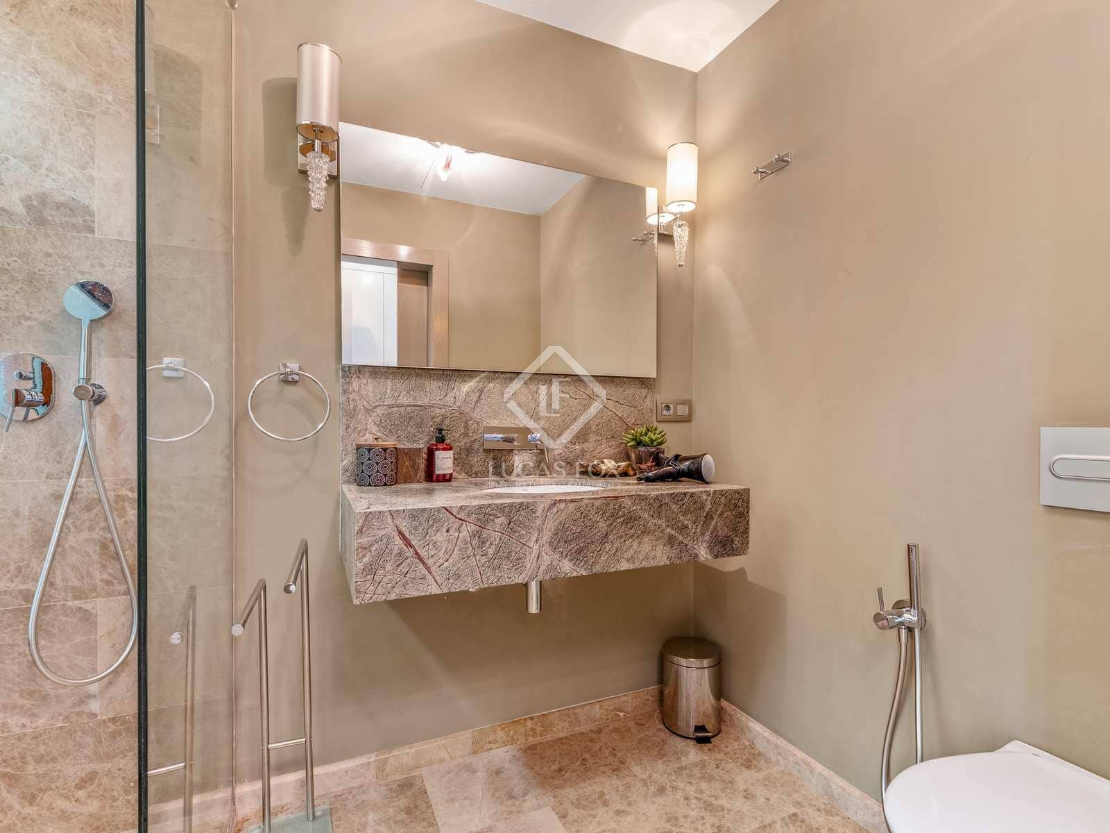 6 soveværelse Villa til salg i El Campello med swimmingpool garage - € 3.800.000 (Ref: 8002314)