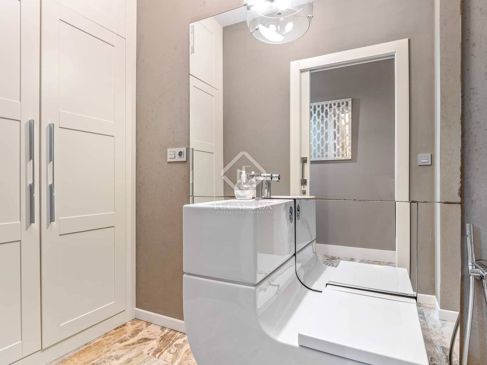 6 soveværelse Villa til salg i El Campello med swimmingpool garage - € 3.800.000 (Ref: 8002314)