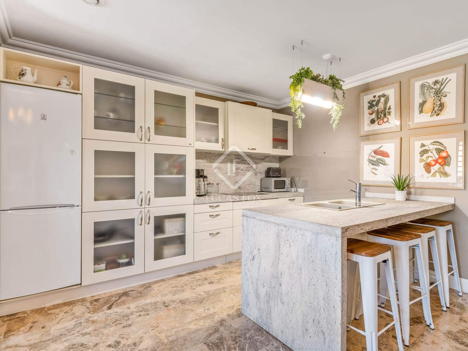 6 soveværelse Villa til salg i El Campello med swimmingpool garage - € 3.800.000 (Ref: 8002314)