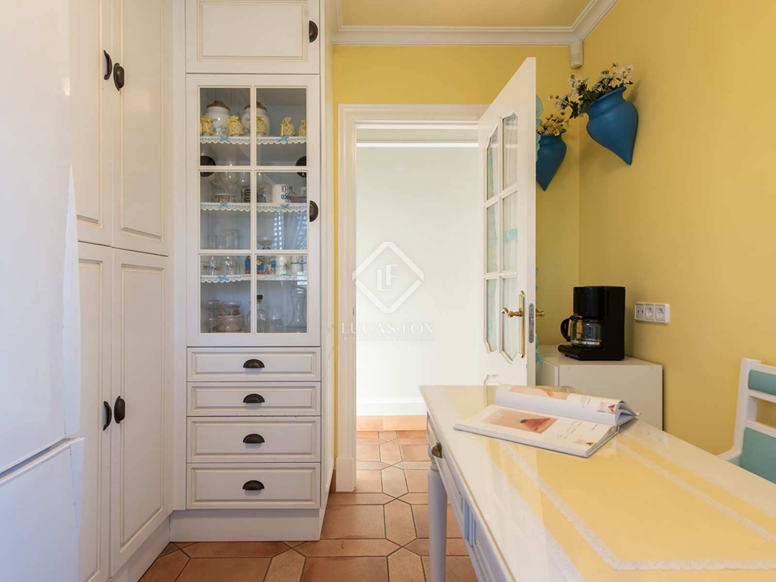 3 soverom Villa til salgs i Tomino med svømmebasseng garasje - € 400 000 (Ref: 8006751)