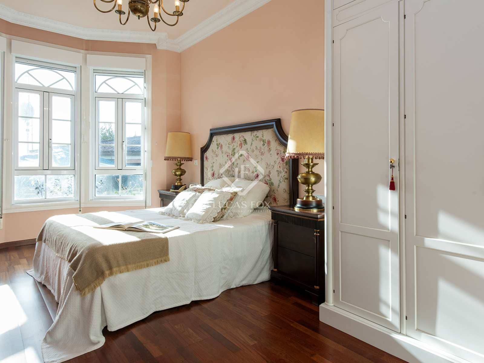 3 soverom Villa til salgs i Tomino med svømmebasseng garasje - € 400 000 (Ref: 8006751)