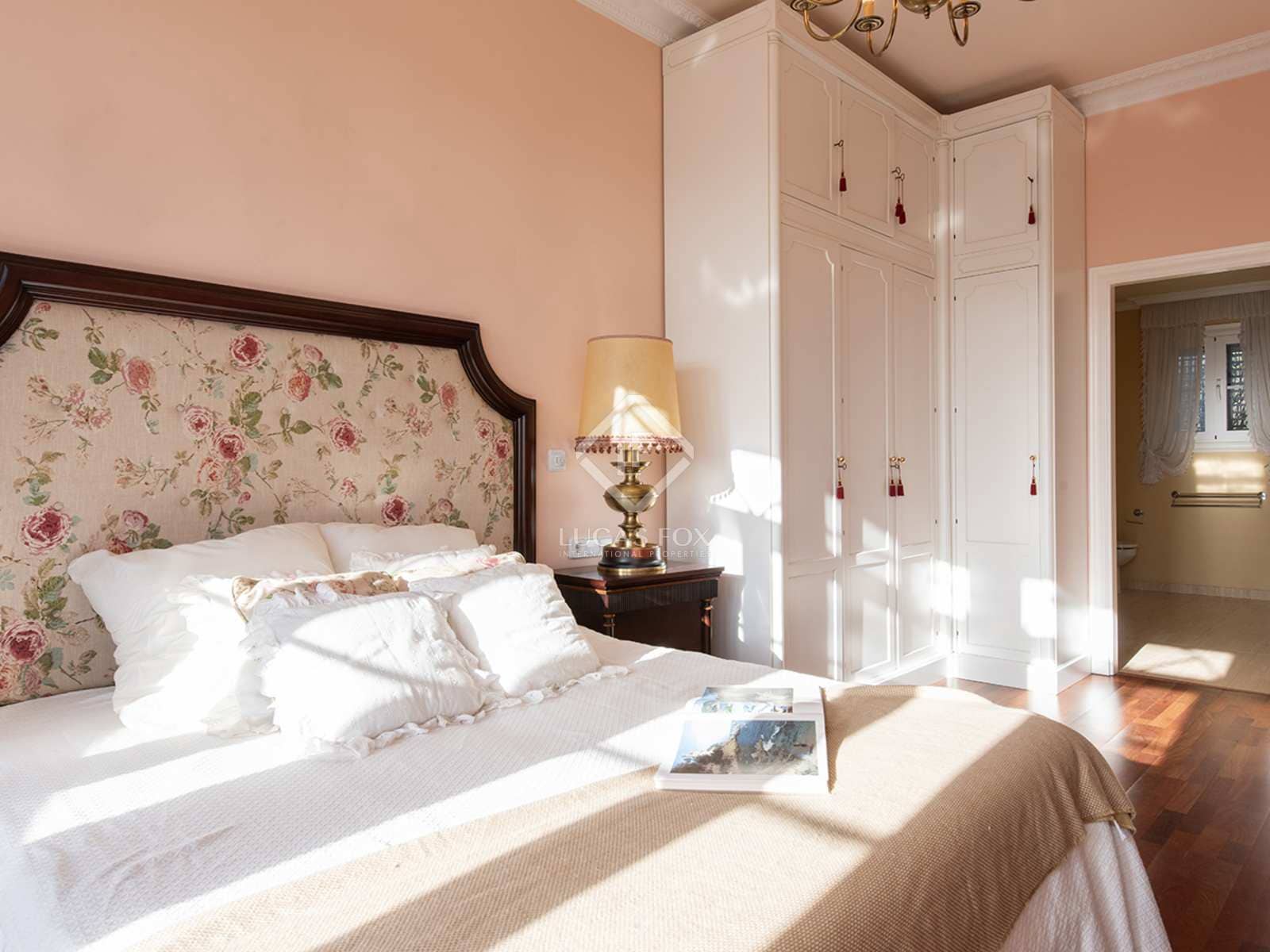 3 soverom Villa til salgs i Tomino med svømmebasseng garasje - € 400 000 (Ref: 8006751)