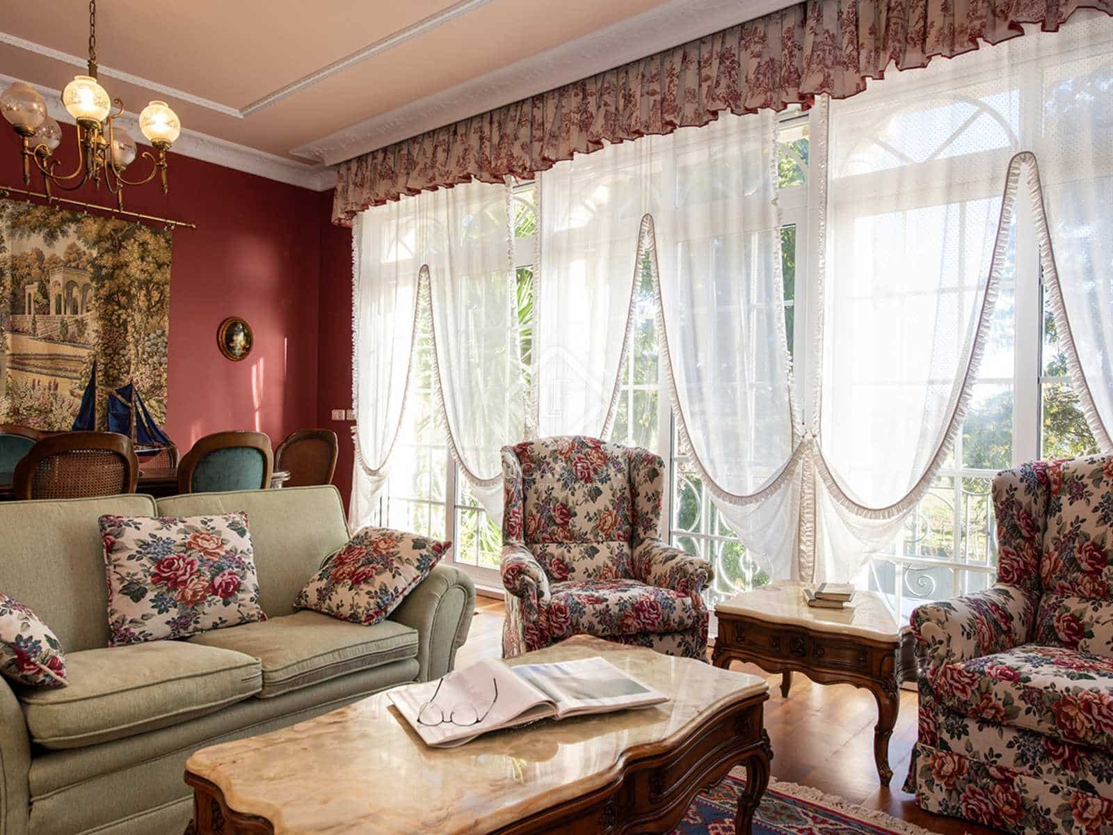 3 soverom Villa til salgs i Tomino med svømmebasseng garasje - € 400 000 (Ref: 8006751)