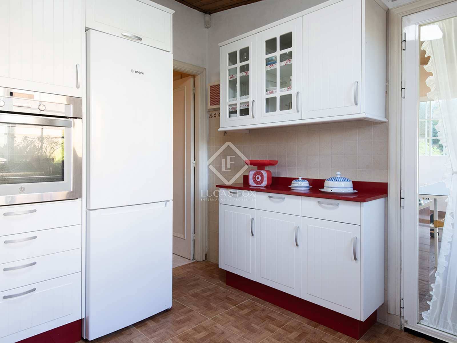 3 soverom Villa til salgs i Tomino med svømmebasseng garasje - € 400 000 (Ref: 8006751)