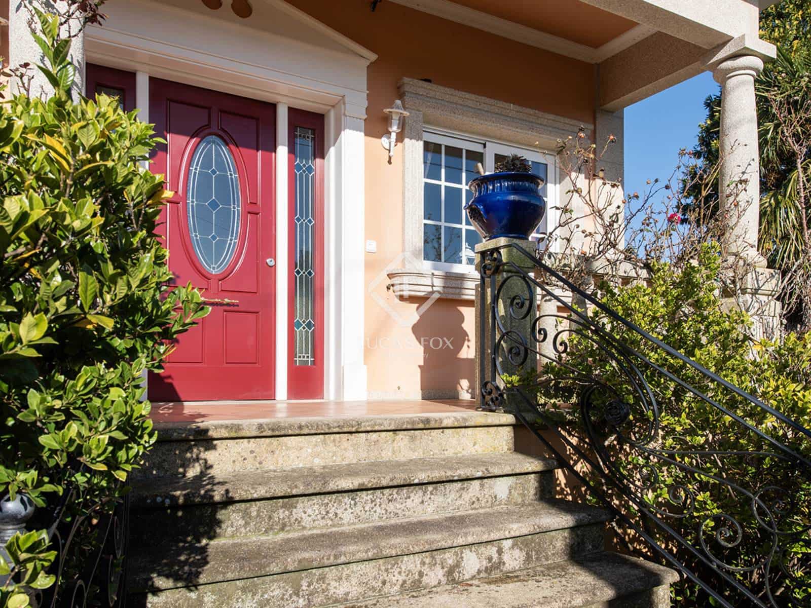 3 soverom Villa til salgs i Tomino med svømmebasseng garasje - € 400 000 (Ref: 8006751)