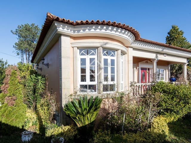 3 bedroom Villa for sale in Tomiño with pool garage - € 400,000 (Ref: 8006751)