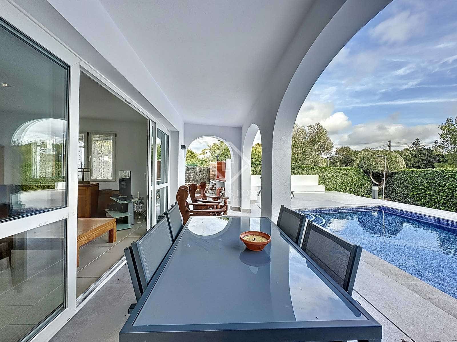 3 soveværelse Villa til salg i Alayor / Alaior med swimmingpool garage - € 770.000 (Ref: 8011117)