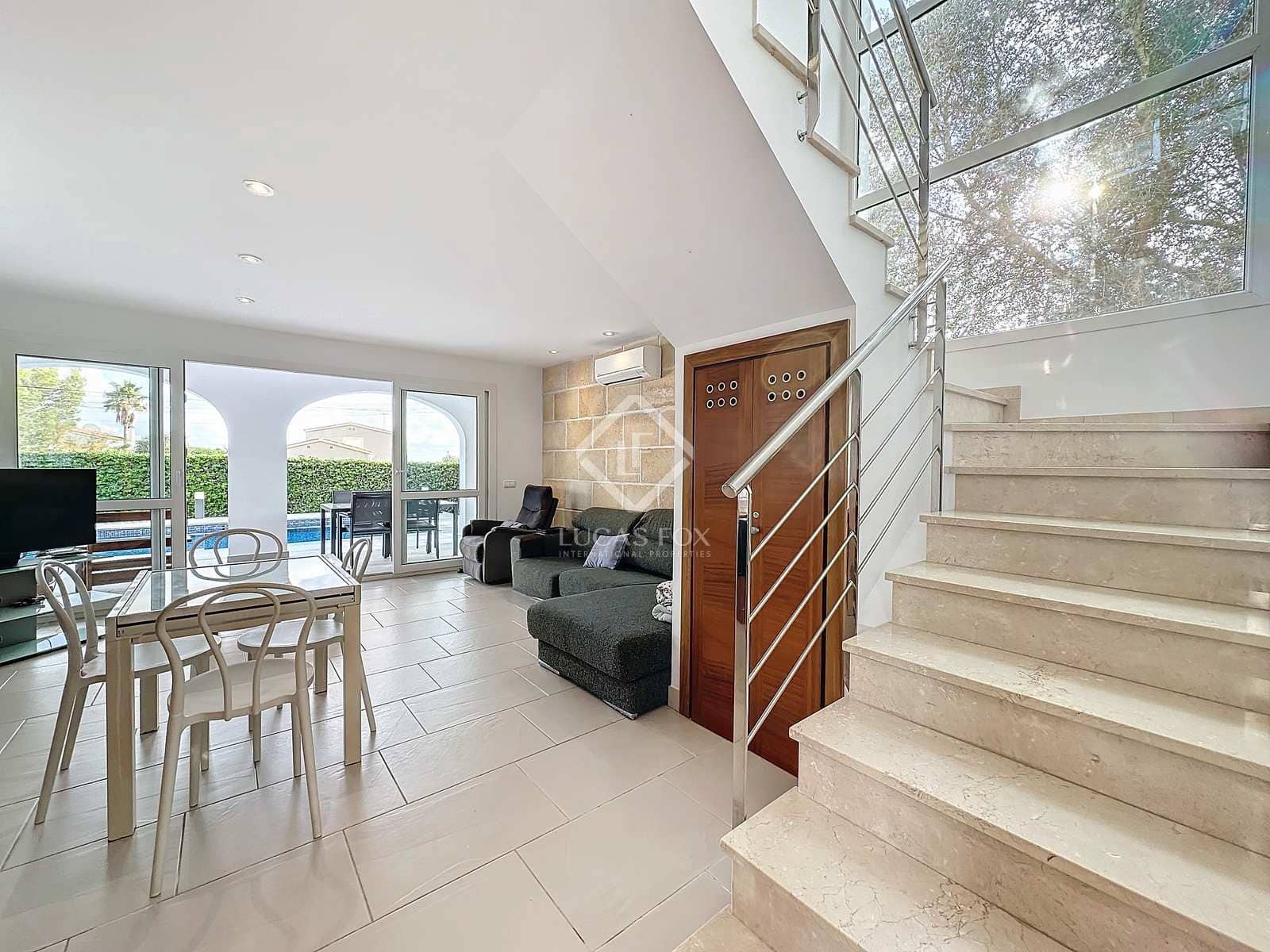 3 soveværelse Villa til salg i Alayor / Alaior med swimmingpool garage - € 770.000 (Ref: 8011117)