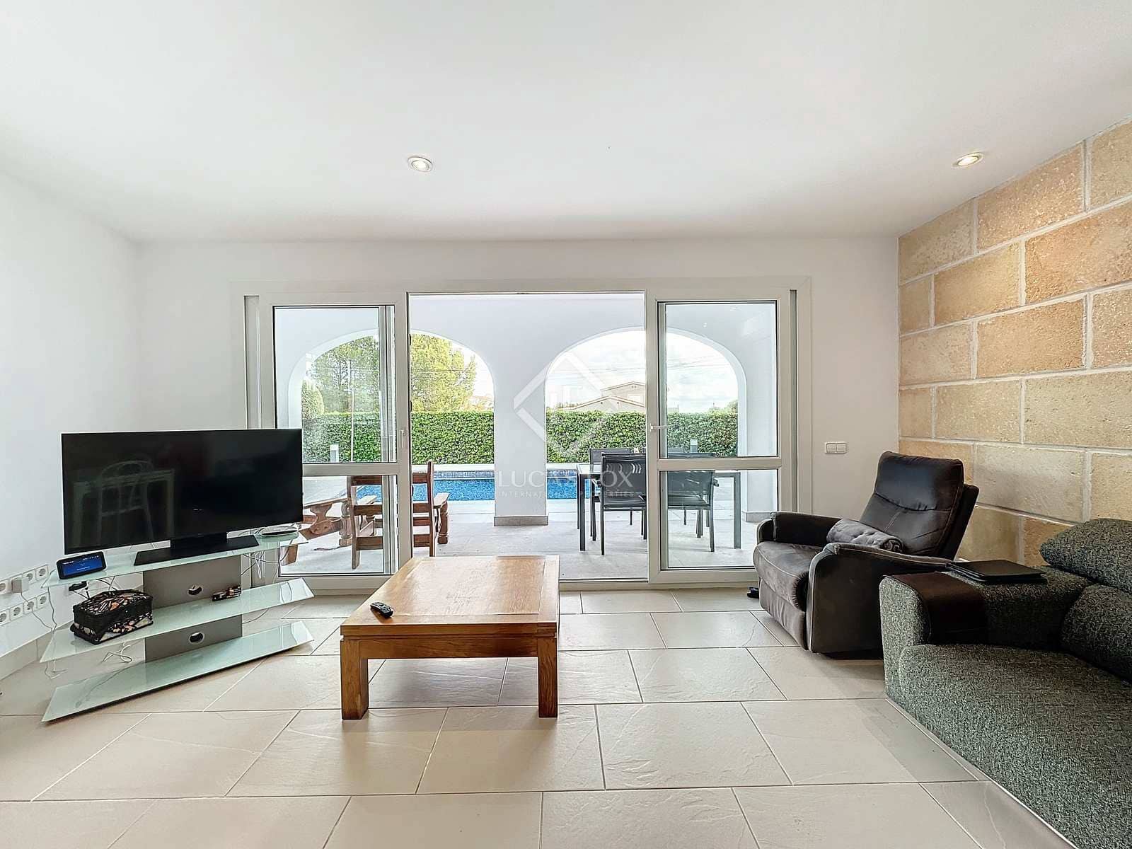 3 soveværelse Villa til salg i Alayor / Alaior med swimmingpool garage - € 770.000 (Ref: 8011117)