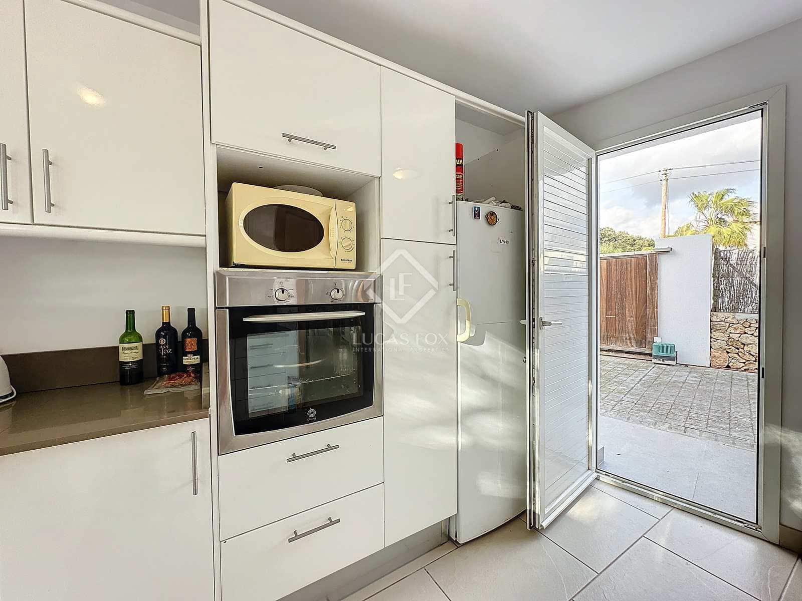 3 soveværelse Villa til salg i Alayor / Alaior med swimmingpool garage - € 770.000 (Ref: 8011117)