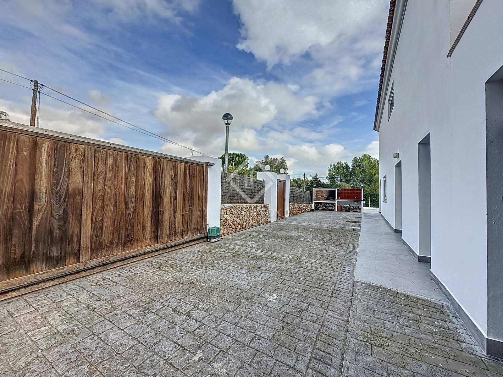 3 soveværelse Villa til salg i Alayor / Alaior med swimmingpool garage - € 770.000 (Ref: 8011117)