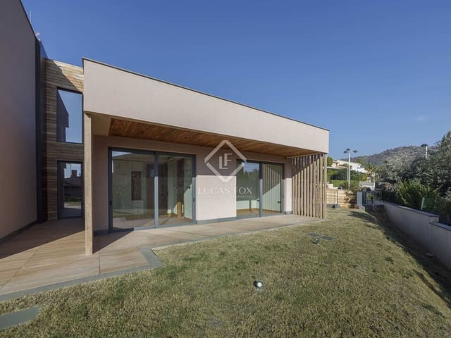 8 bedroom Villa for sale in Puçol with pool garage - € 2,500,000 (Ref: 8016473)