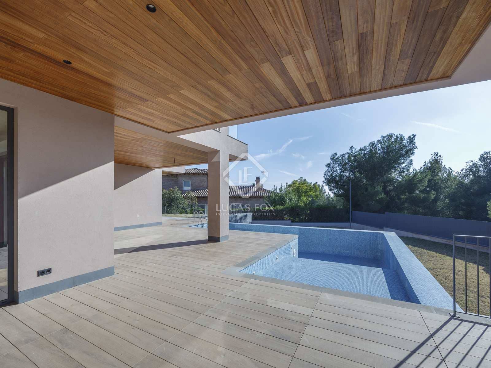 8 bedroom Villa for sale in Pucol with pool garage - € 2,500,000 (Ref: 8016473)