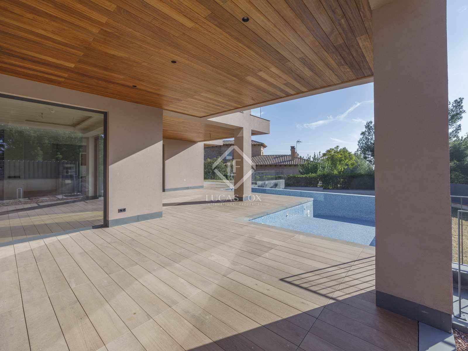 8 bedroom Villa for sale in Pucol with pool garage - € 2,500,000 (Ref: 8016473)