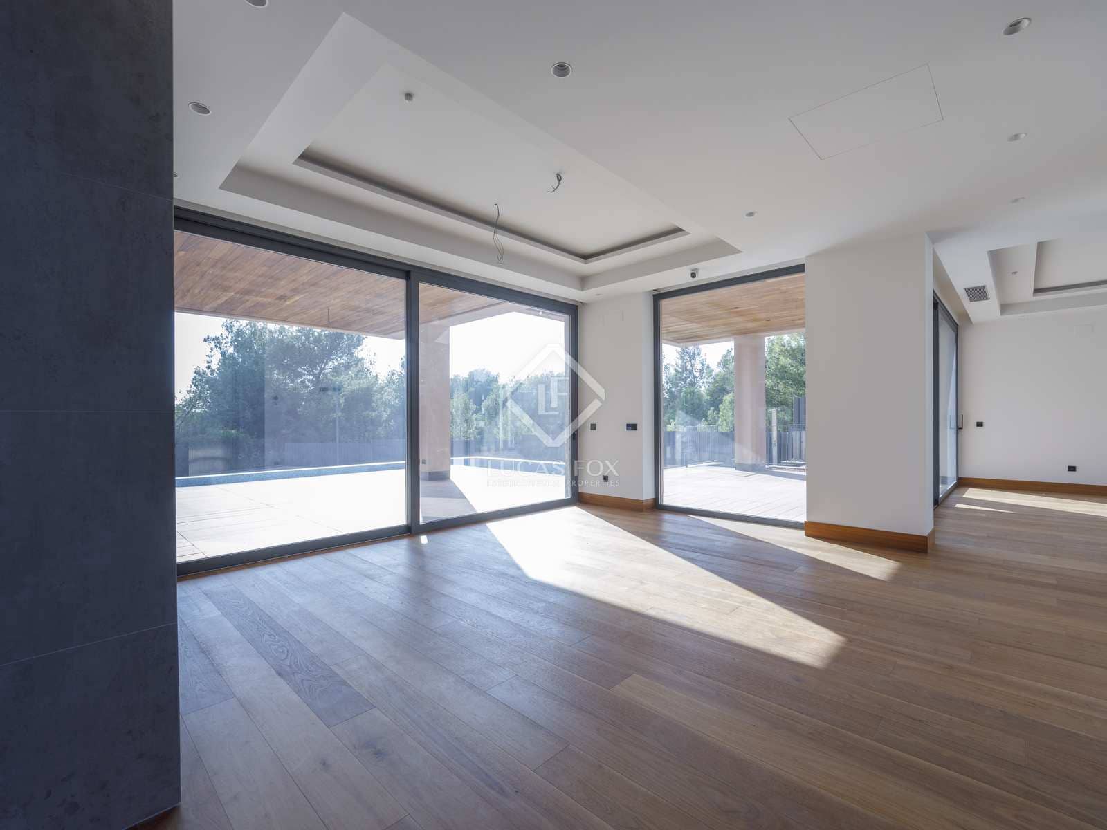 8 bedroom Villa for sale in Pucol with pool garage - € 2,500,000 (Ref: 8016473)