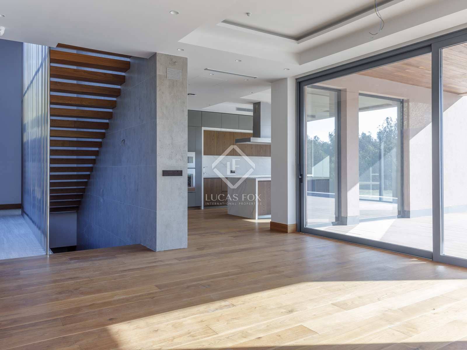 8 bedroom Villa for sale in Pucol with pool garage - € 2,500,000 (Ref: 8016473)