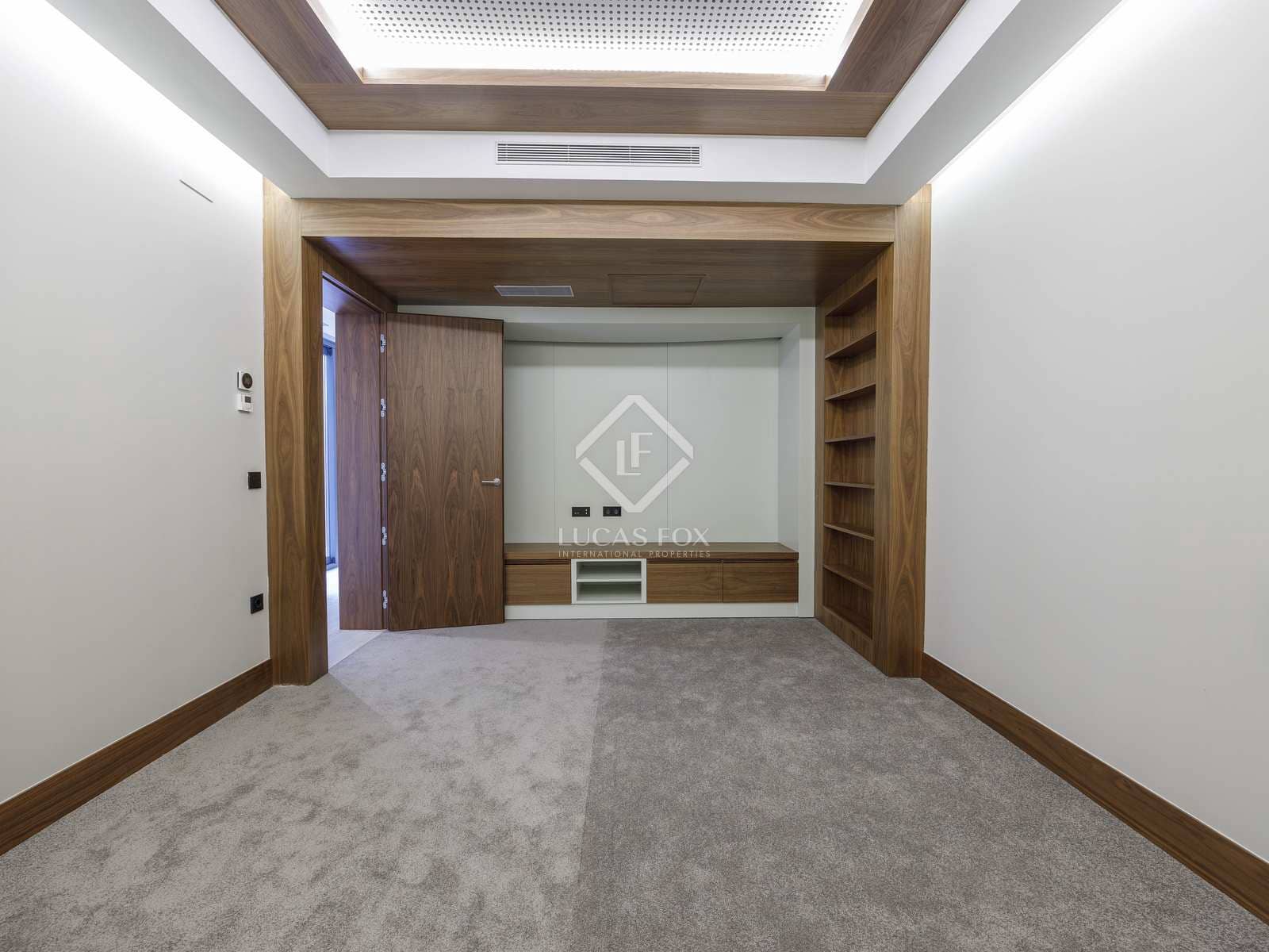 8 bedroom Villa for sale in Pucol with pool garage - € 2,500,000 (Ref: 8016473)