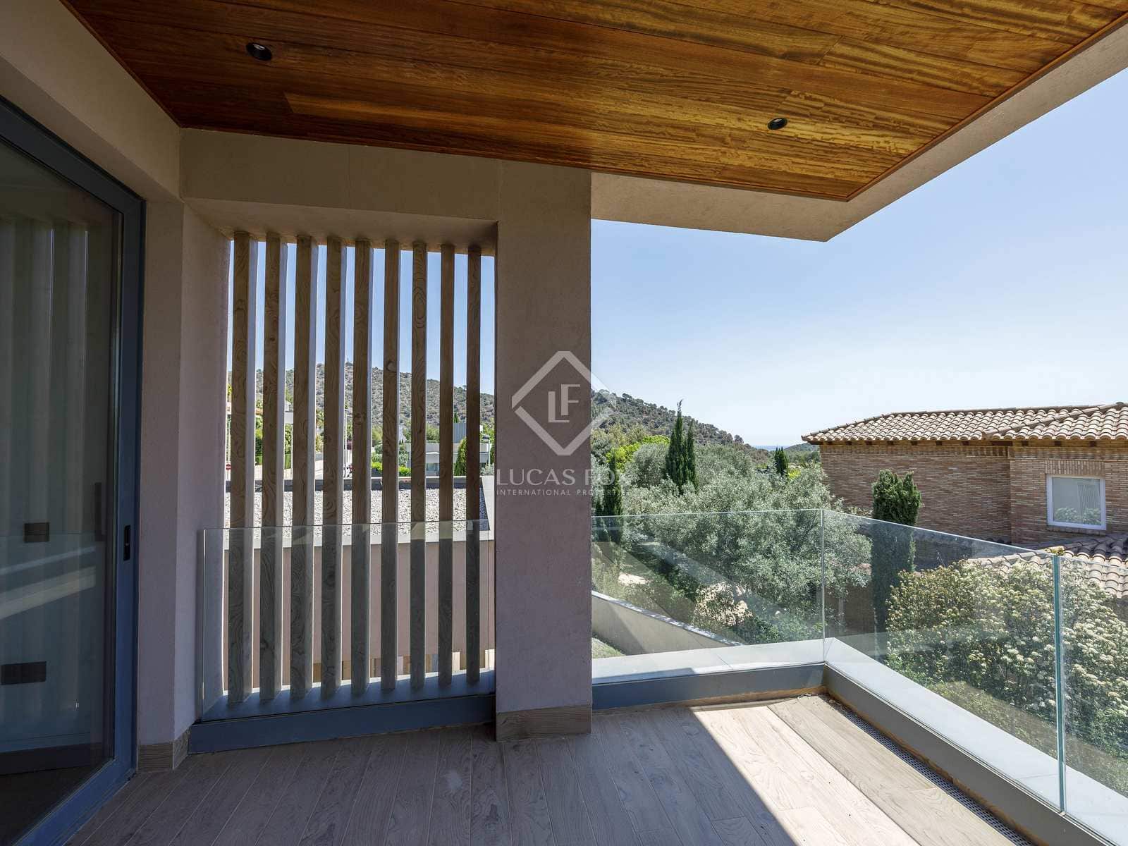 8 bedroom Villa for sale in Pucol with pool garage - € 2,500,000 (Ref: 8016473)