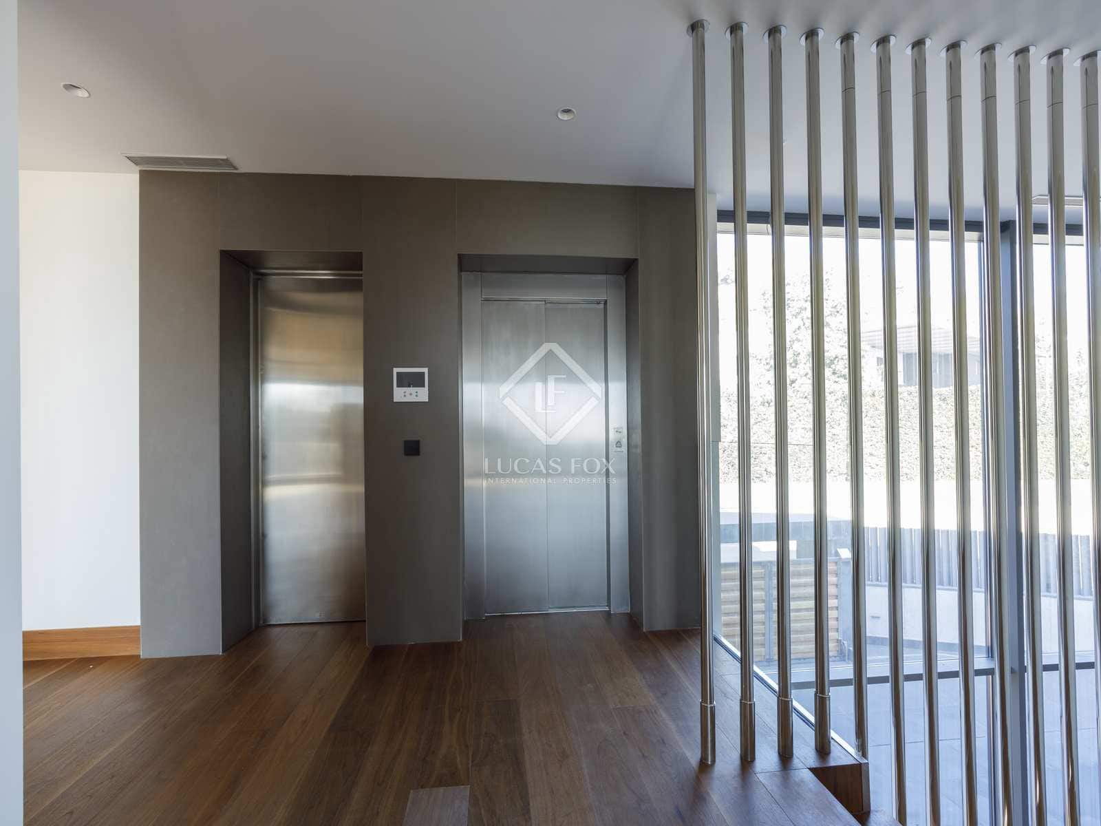 8 bedroom Villa for sale in Pucol with pool garage - € 2,500,000 (Ref: 8016473)