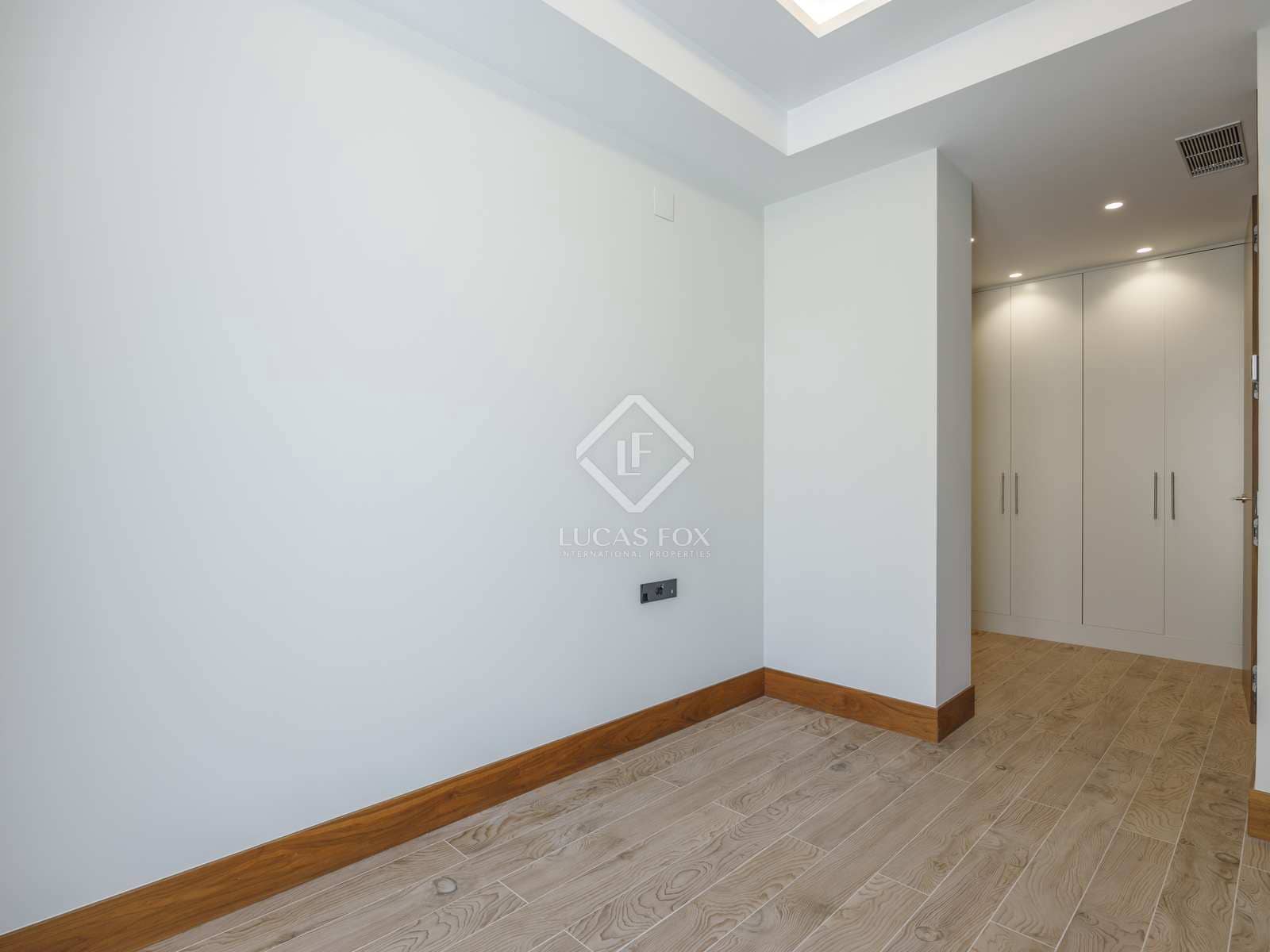 8 bedroom Villa for sale in Pucol with pool garage - € 2,500,000 (Ref: 8016473)