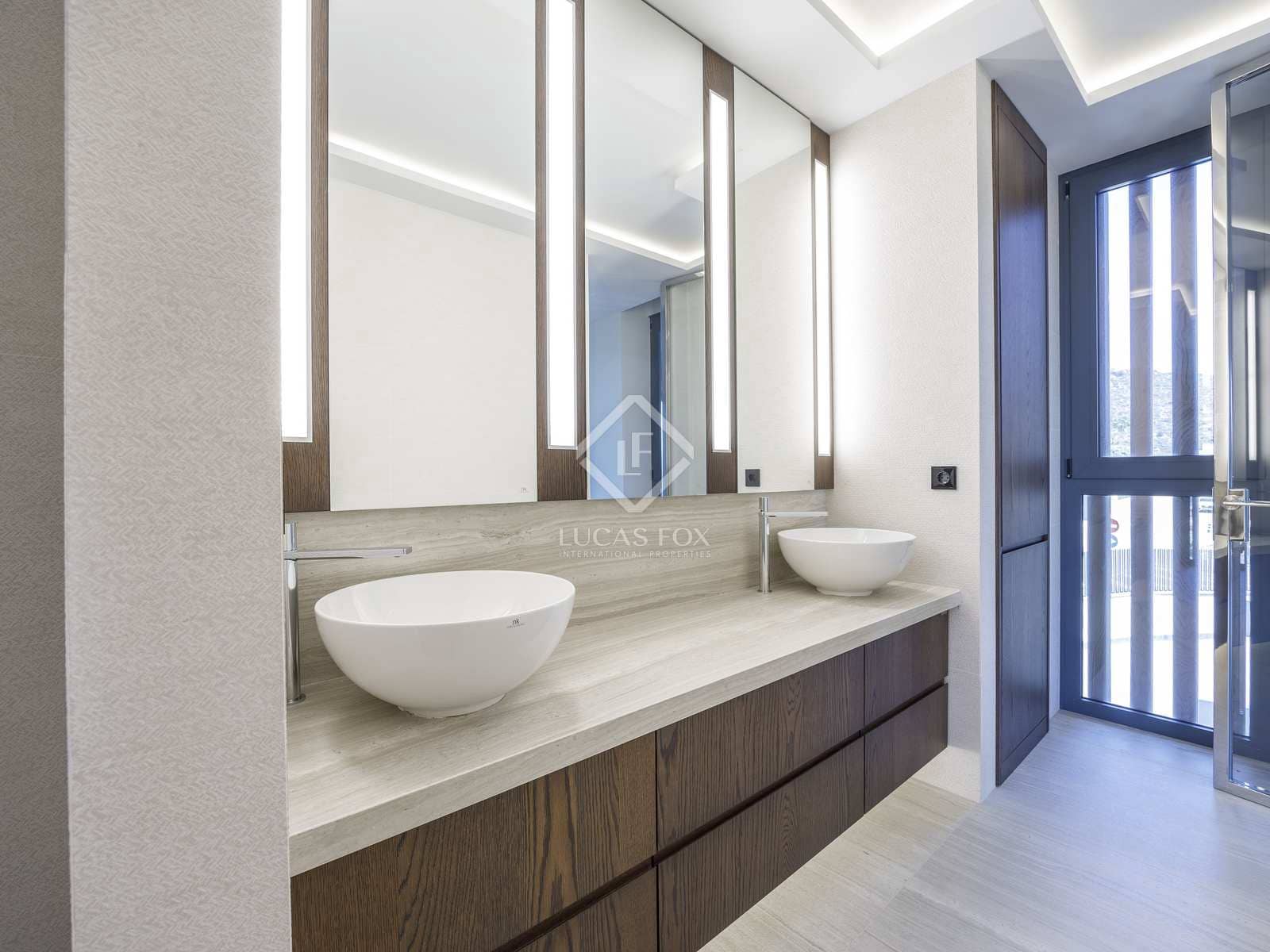 8 bedroom Villa for sale in Pucol with pool garage - € 2,500,000 (Ref: 8016473)