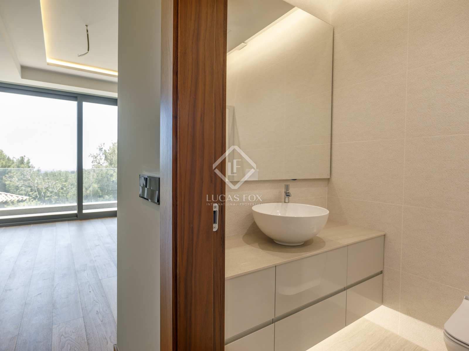 8 bedroom Villa for sale in Pucol with pool garage - € 2,500,000 (Ref: 8016473)