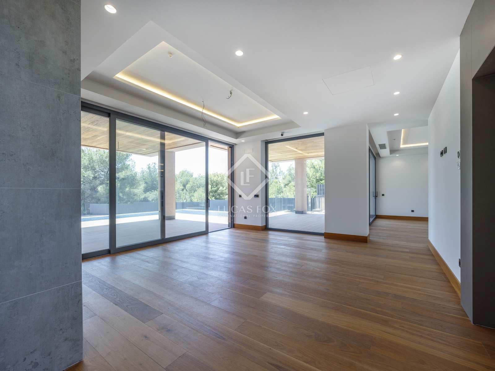 8 bedroom Villa for sale in Pucol with pool garage - € 2,500,000 (Ref: 8016473)