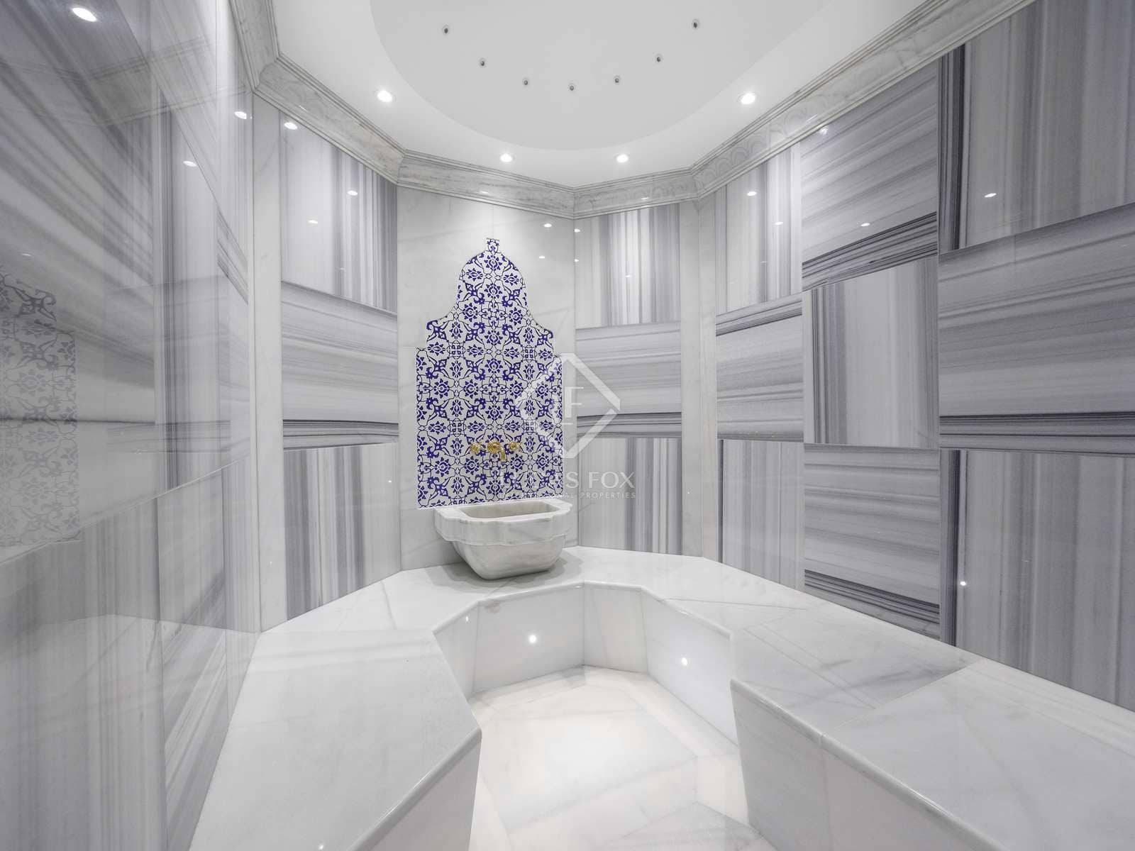 8 bedroom Villa for sale in Pucol with pool garage - € 2,500,000 (Ref: 8016473)