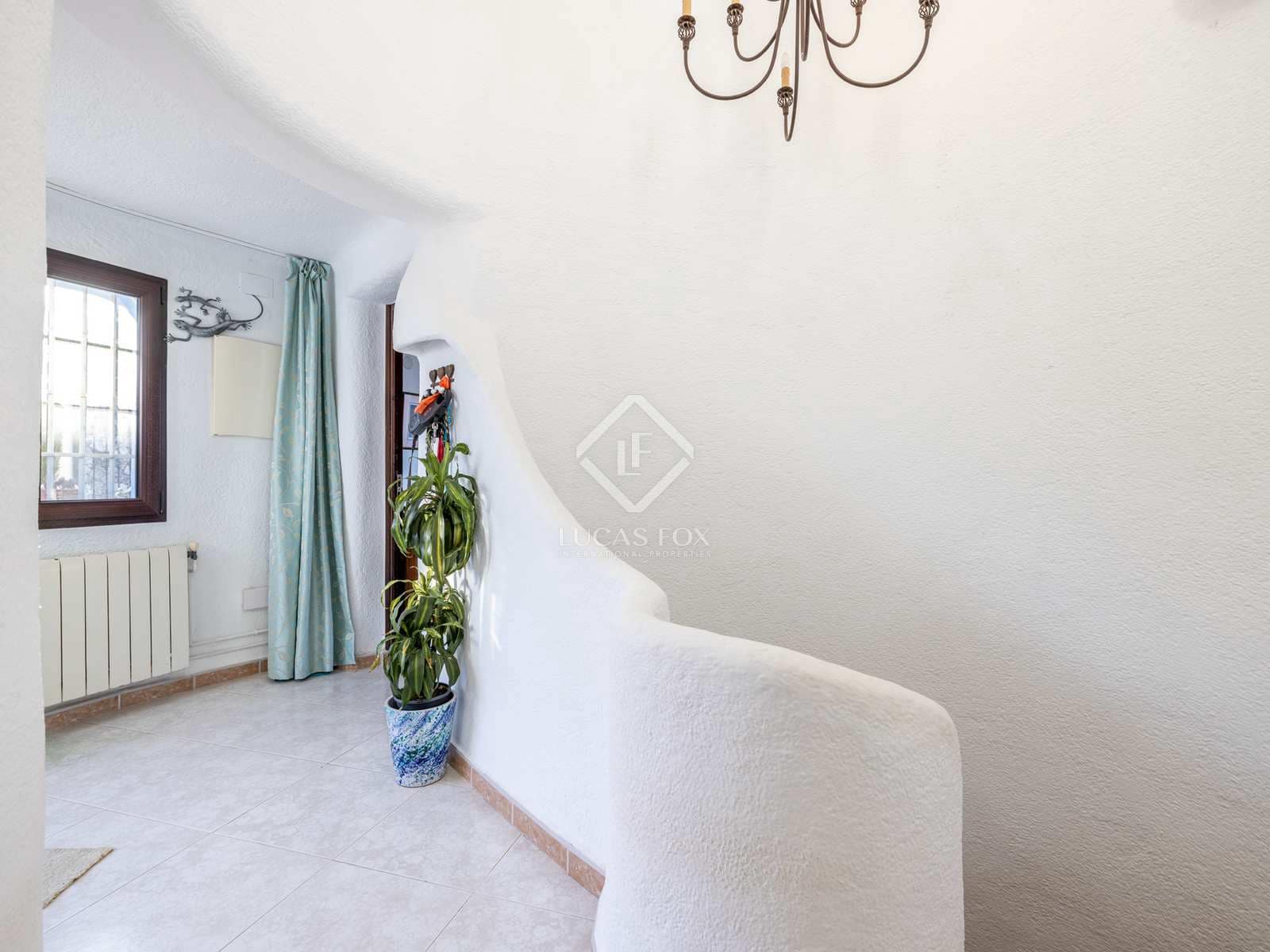 5 makuuhuone Huvila myytävänä paikassa Javea / Xabia mukana uima-altaan 
autotalli - 970 000 € (Ref: 8022648)