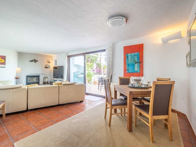 5 makuuhuone Huvila myytävänä paikassa Javea / Xàbia mukana uima-altaan 
autotalli - 970 000 € (Ref: 8022648)