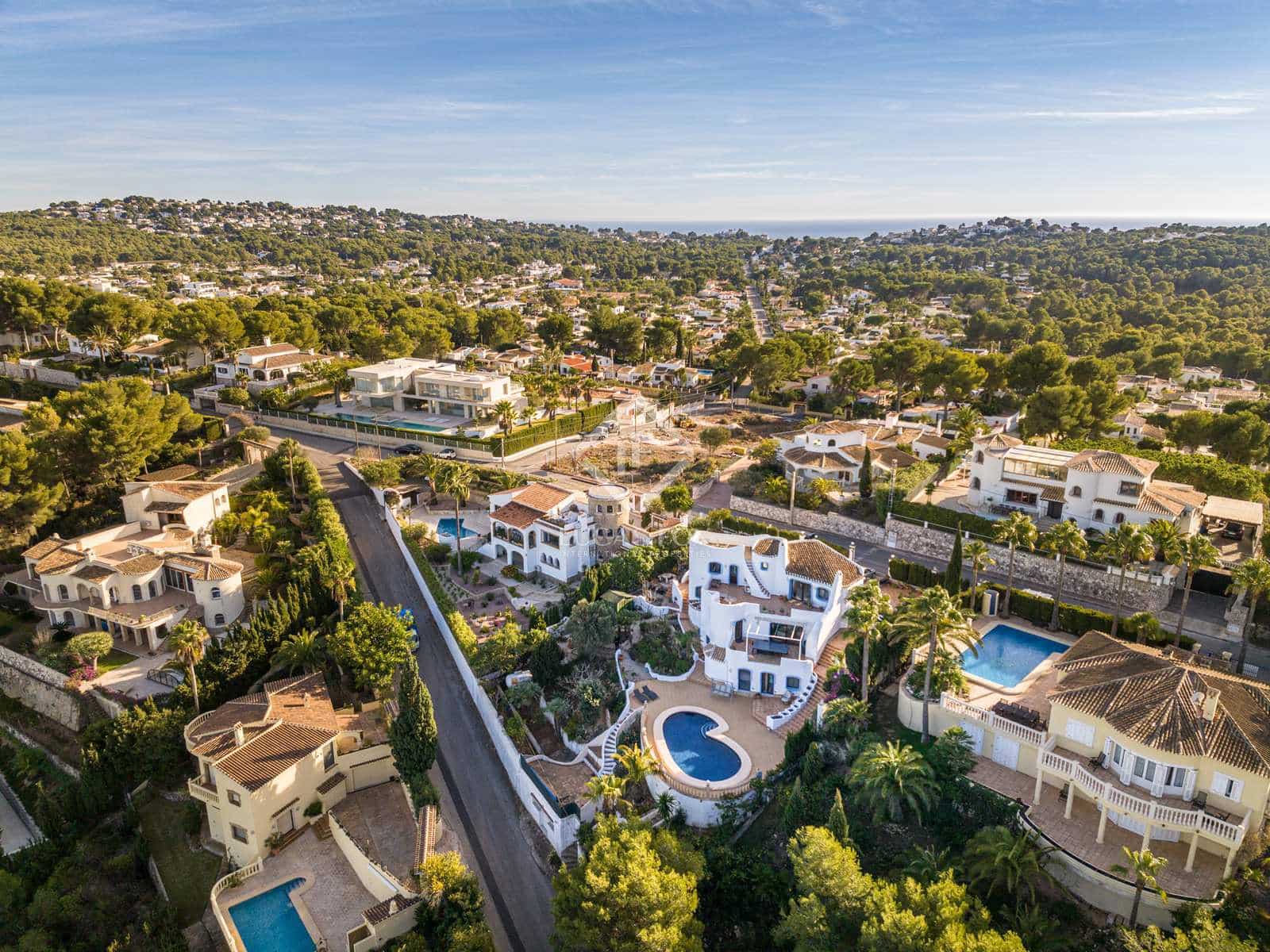 5 makuuhuone Huvila myytävänä paikassa Javea / Xabia mukana uima-altaan 
autotalli - 970 000 € (Ref: 8022648)