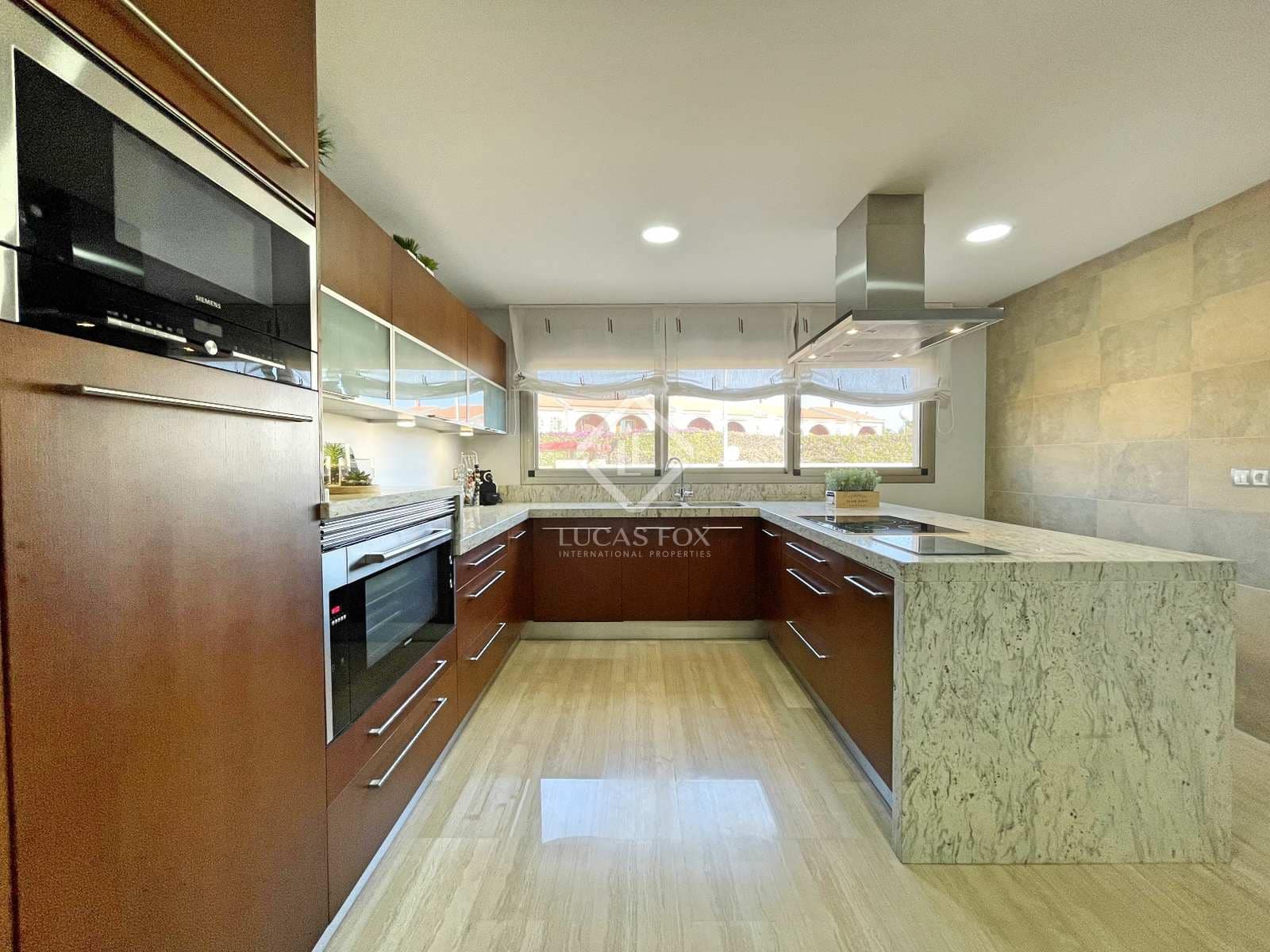 4 Zimmer Villa zu verkaufen in San Juan de Alicante / Sant Joan d'Alacant mit Pool Garage - 1.095.000 € (Ref: 8024829)