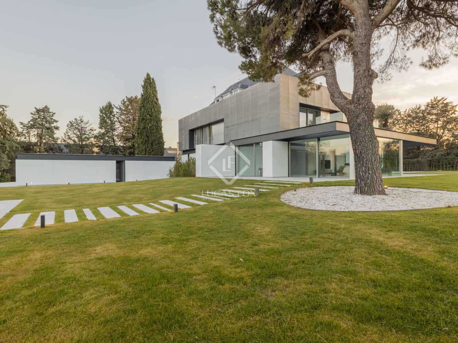 7 sovrum Villa till salu i Pozuelo de Alarcon med pool garage - 5 700 000 € (Ref: 8032403)