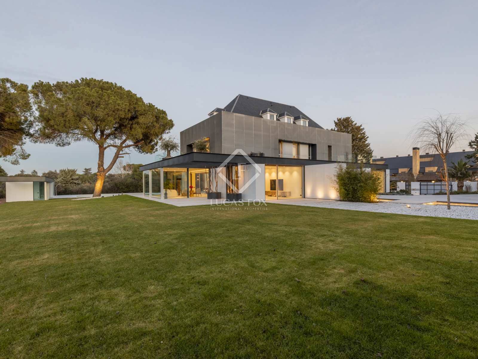 7 sovrum Villa till salu i Pozuelo de Alarcon med pool garage - 5 700 000 € (Ref: 8032403)