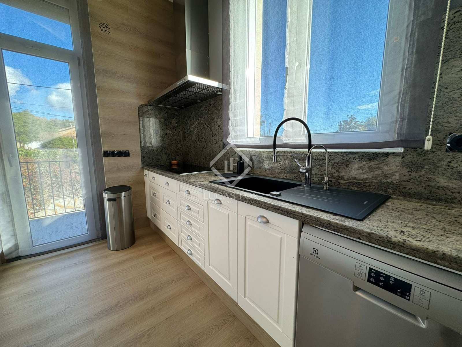 5 soveværelse Villa til salg i Matadepera med swimmingpool garage - € 1.298.000 (Ref: 8032405)