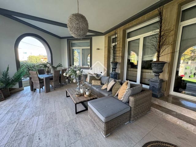 5 soverom Villa til salgs i Matadepera med svømmebasseng garasje - € 1 298 000 (Ref: 8032405)