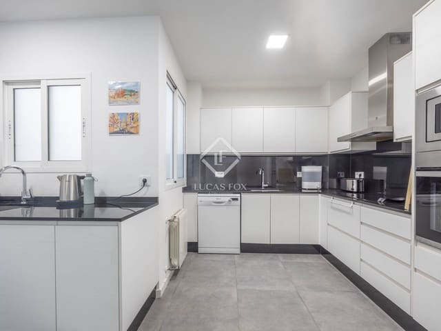 Appartement de 3 chambres à louer à Valence ville - 2 300 € (Ref: 8032407)