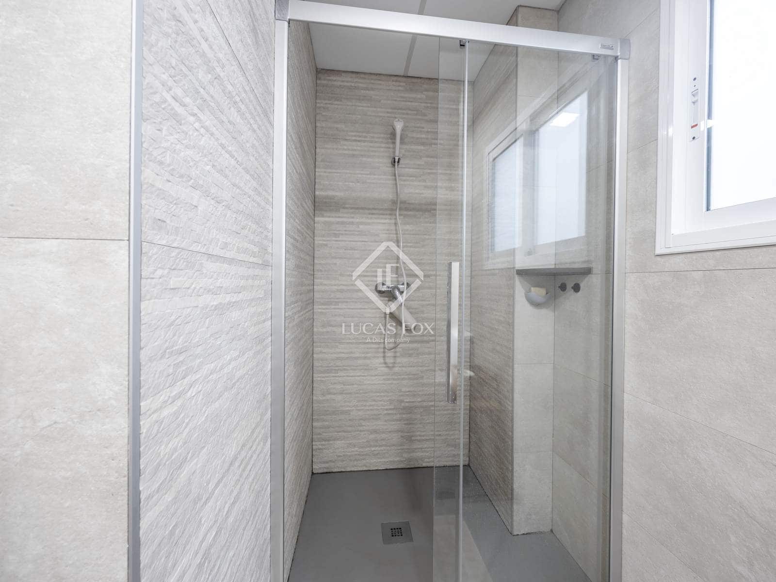 Appartement de 3 chambres à louer à Valence ville - 2 300 € (Ref: 8032407)