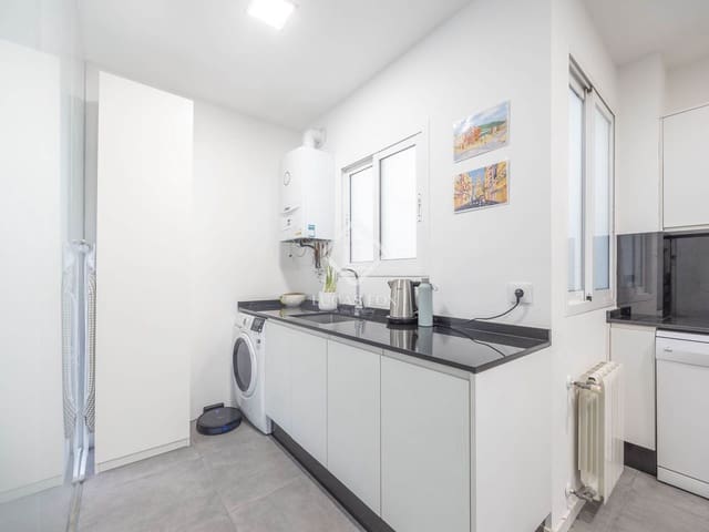 Appartement de 3 chambres à louer à Valence ville - 2 300 € (Ref: 8032407)