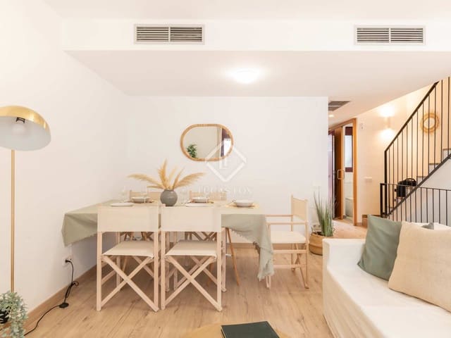 3 soverom Villa til salgs i La Pineda, Vila-seca med svømmebasseng garasje - € 940 000 (Ref: 8034794)