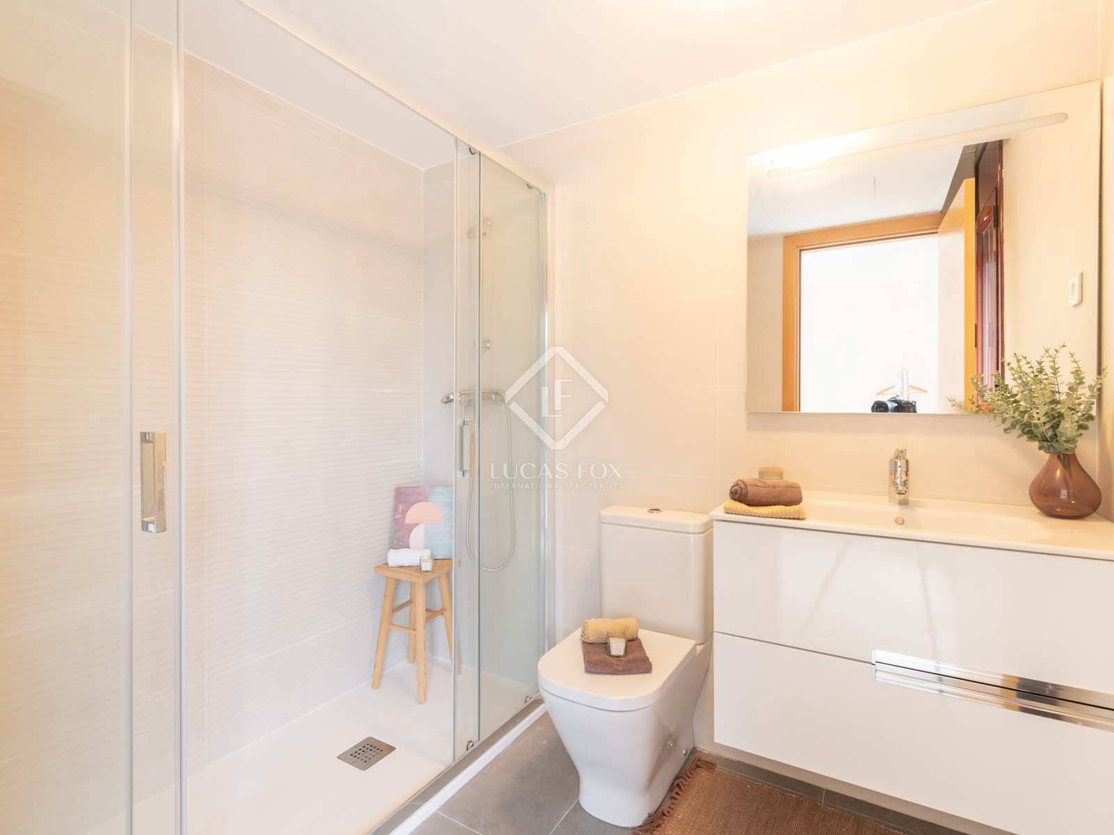 3 soveværelse Villa til salg i La Pineda med swimmingpool garage - € 940.000 (Ref: 8034794)