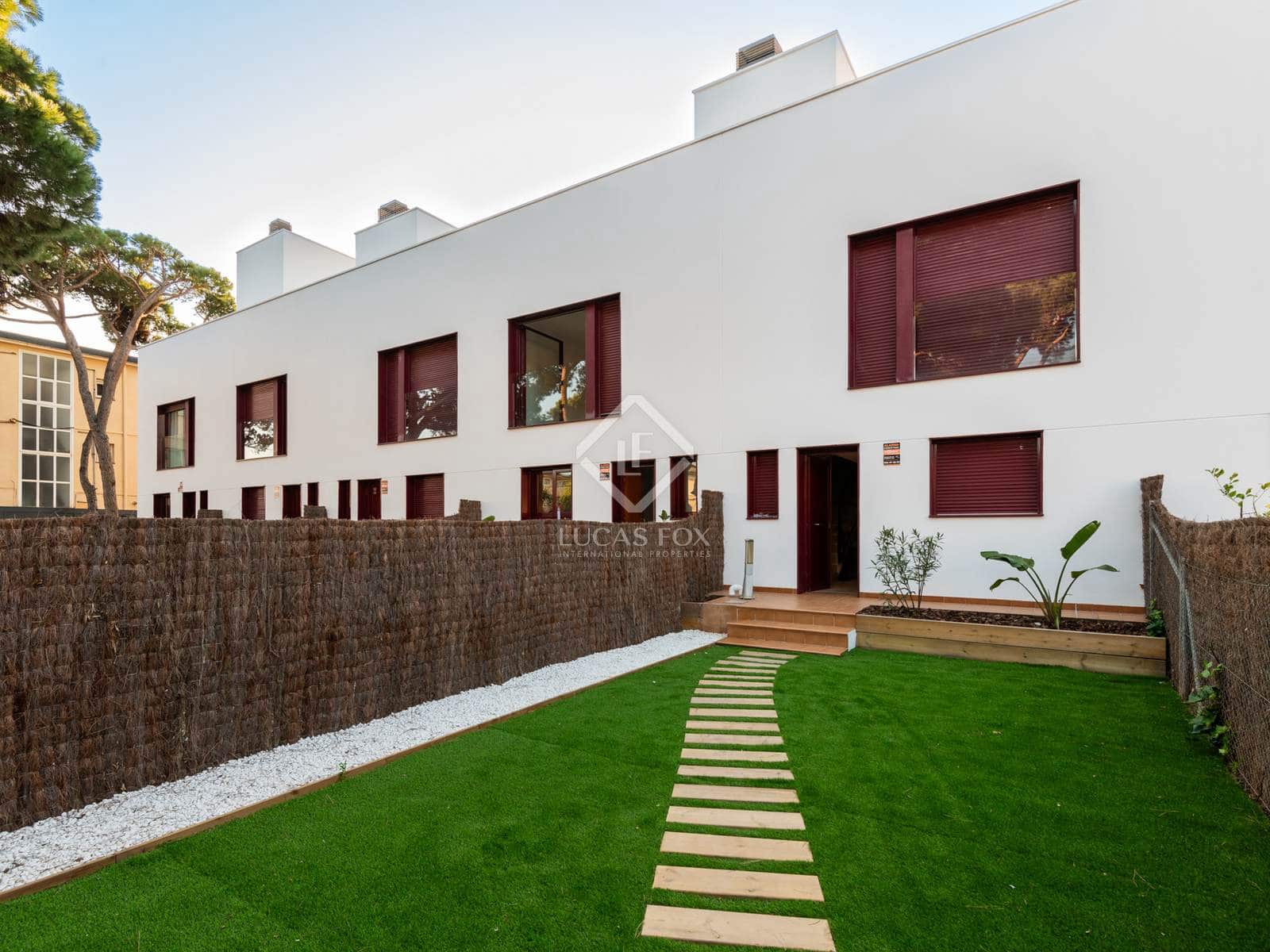 3 soveværelse Villa til salg i La Pineda med swimmingpool garage - € 940.000 (Ref: 8034794)