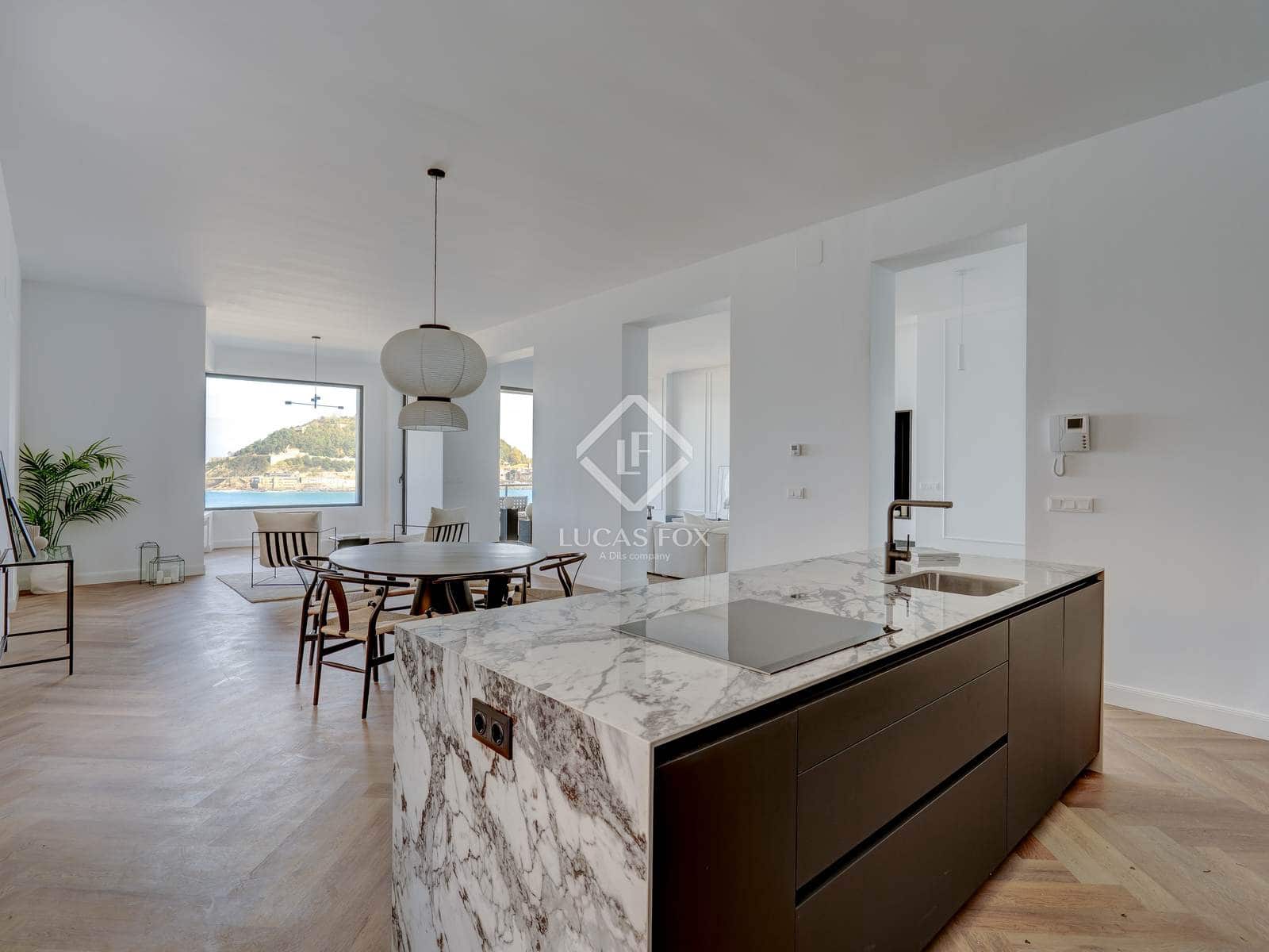 4 sovrum Lägenhet till salu i Donostia-San Sebastian med garage - 3 590 000 € (Ref: 8045991)