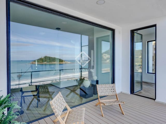 4 slaapkamer Appartement te koop in Donostia-San Sebastián met garage - € 3.590.000 (Ref: 8045991)