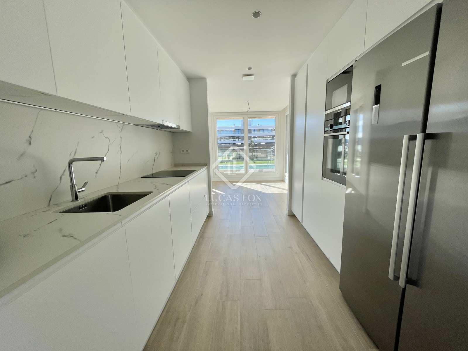 3 bedroom Apartment for rent in Madrid city with pool garage € 4,300