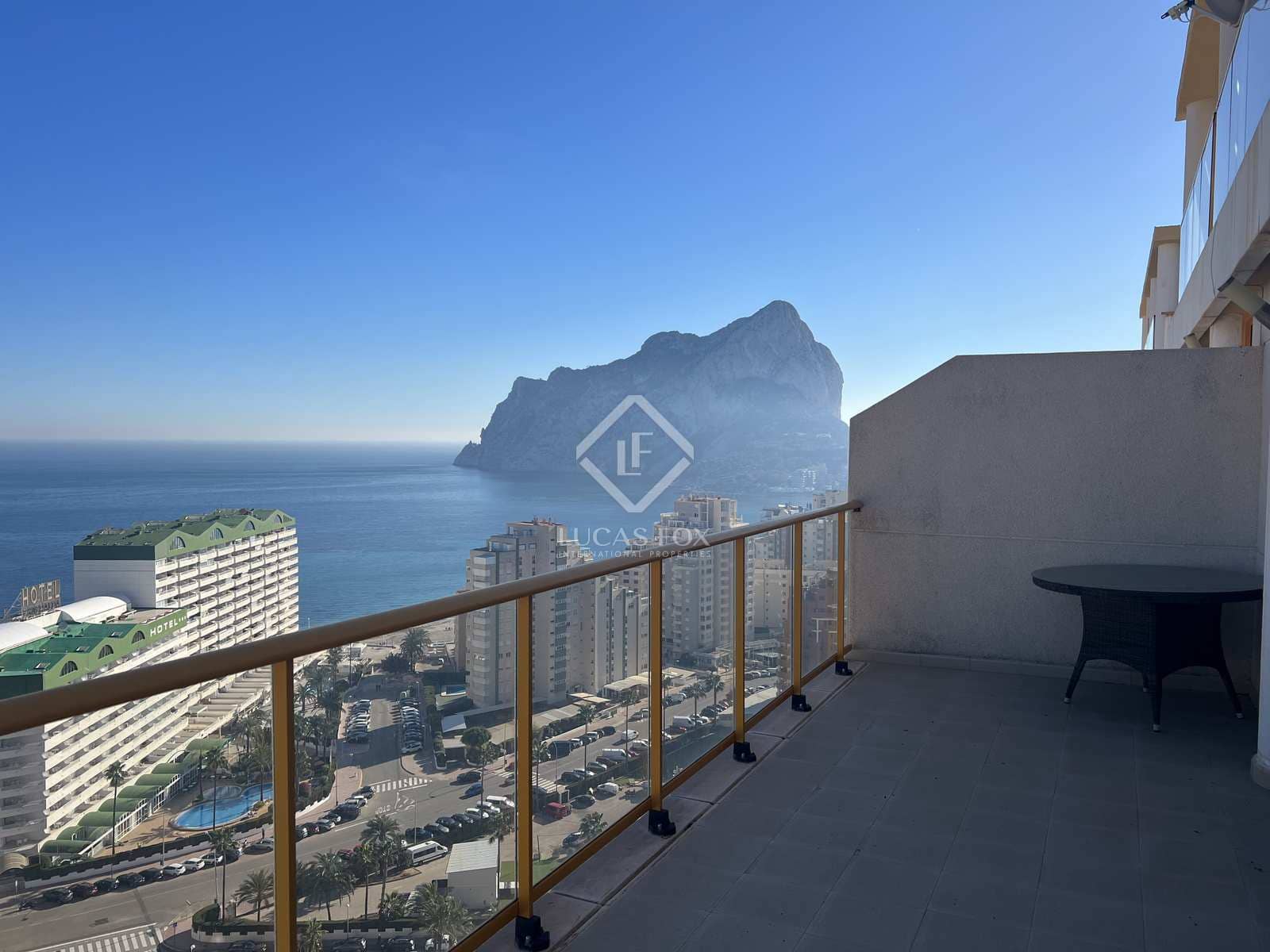 3 chambre Penthouse à vendre à Calpe / Calp avec piscine garage - 799 000 € (Ref: 8052153)