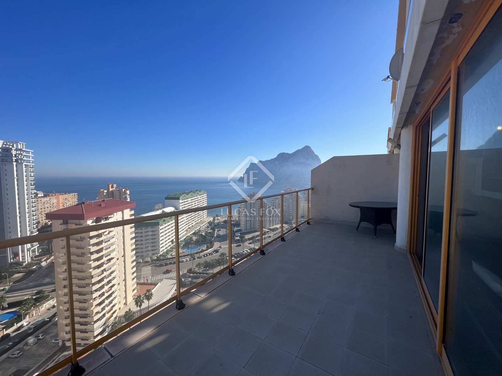 3 chambre Penthouse à vendre à Calpe / Calp avec piscine garage - 799 000 € (Ref: 8052153)
