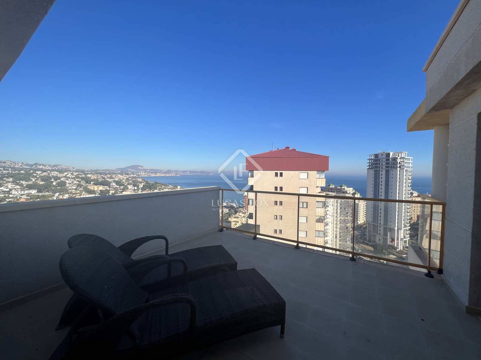 3 chambre Penthouse à vendre à Calpe / Calp avec piscine garage - 799 000 € (Ref: 8052153)