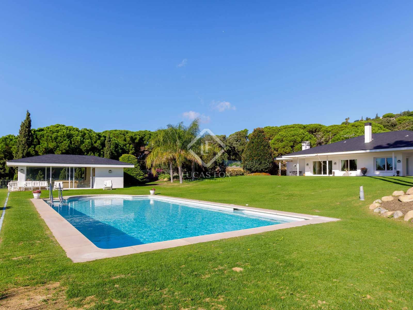 9 chambre Villa/Maison à vendre à Sant Vicenc de Montalt avec piscine garage - 2 500 000 € (Ref: 8052164)